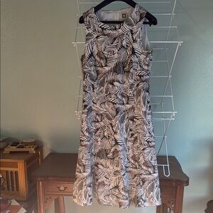 Anne Klein Tropical Print Dress. Size 16 (RF4)